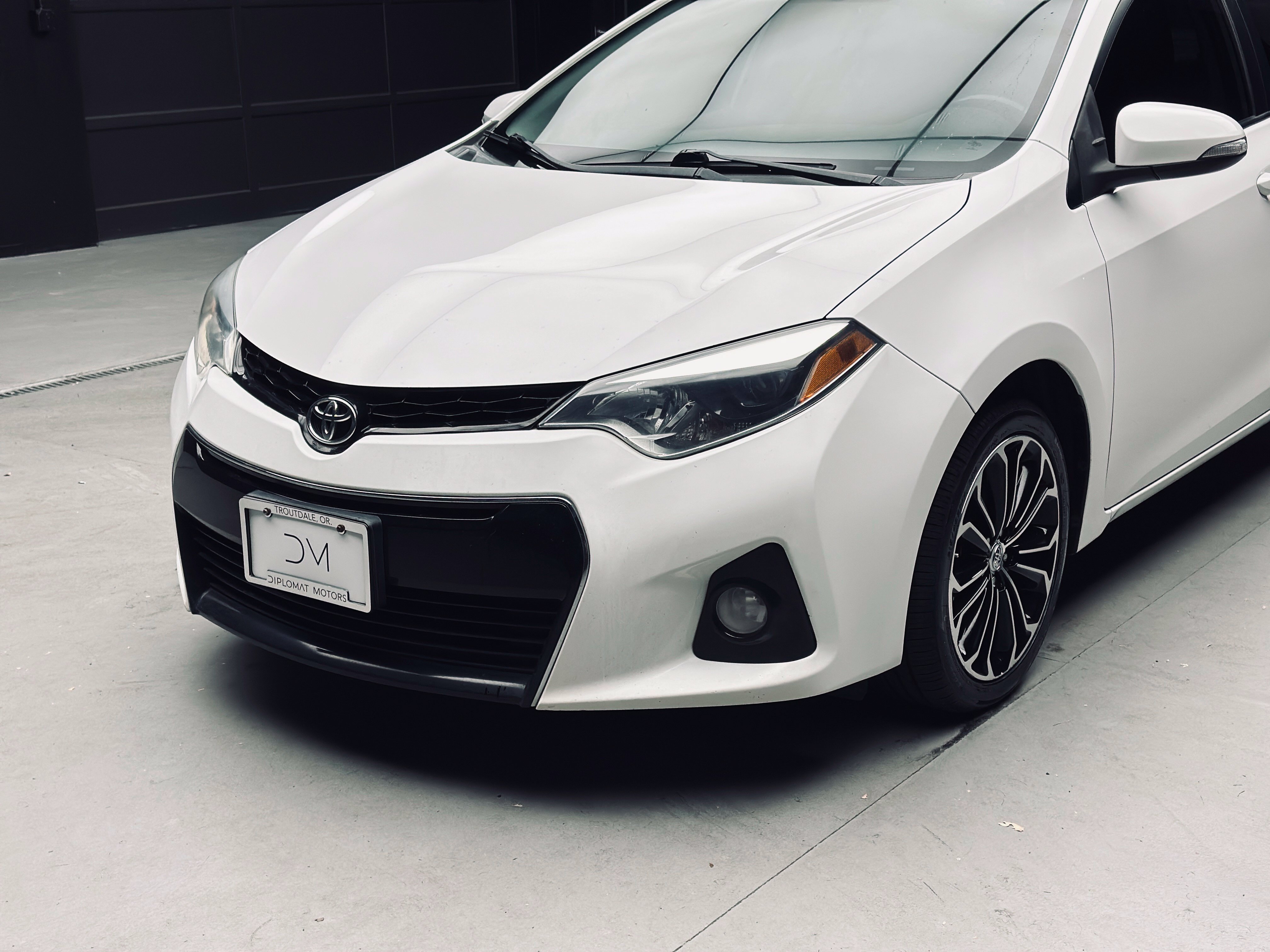 Used 2015 Toyota Corolla S FWD image 14