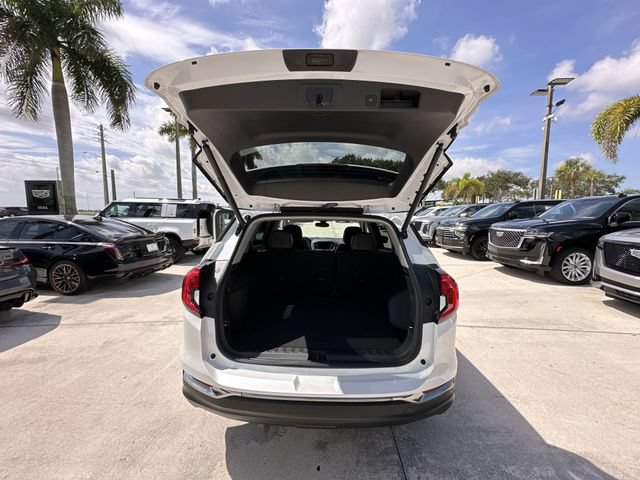 Certified 2022 GMC Terrain AT4 w/ Tech Package AWD/4WD image 33