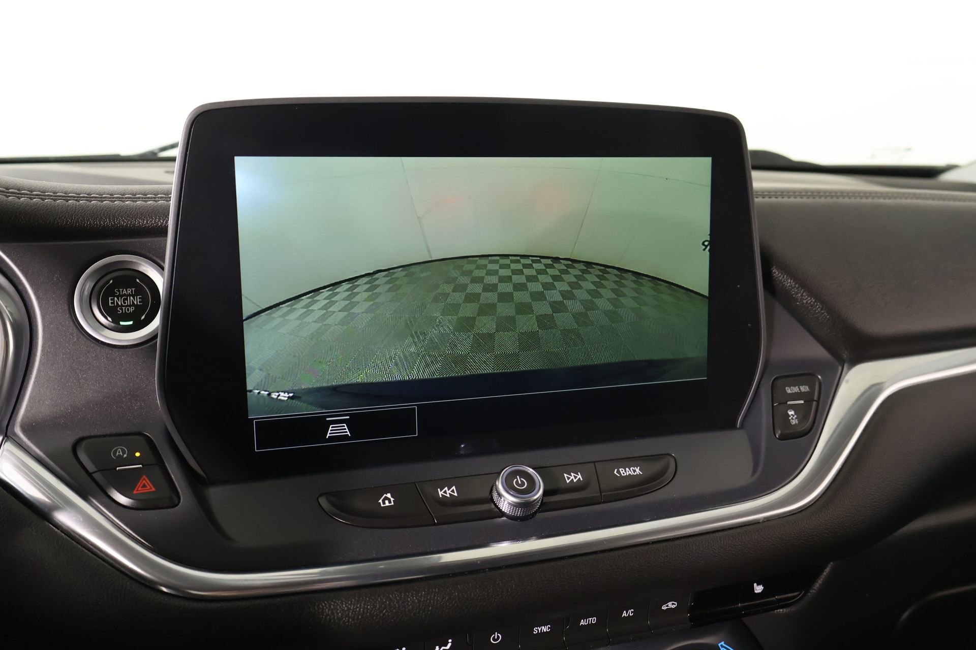 Used 2023 Chevrolet Blazer LT w/ Convenience Package FWD image 6