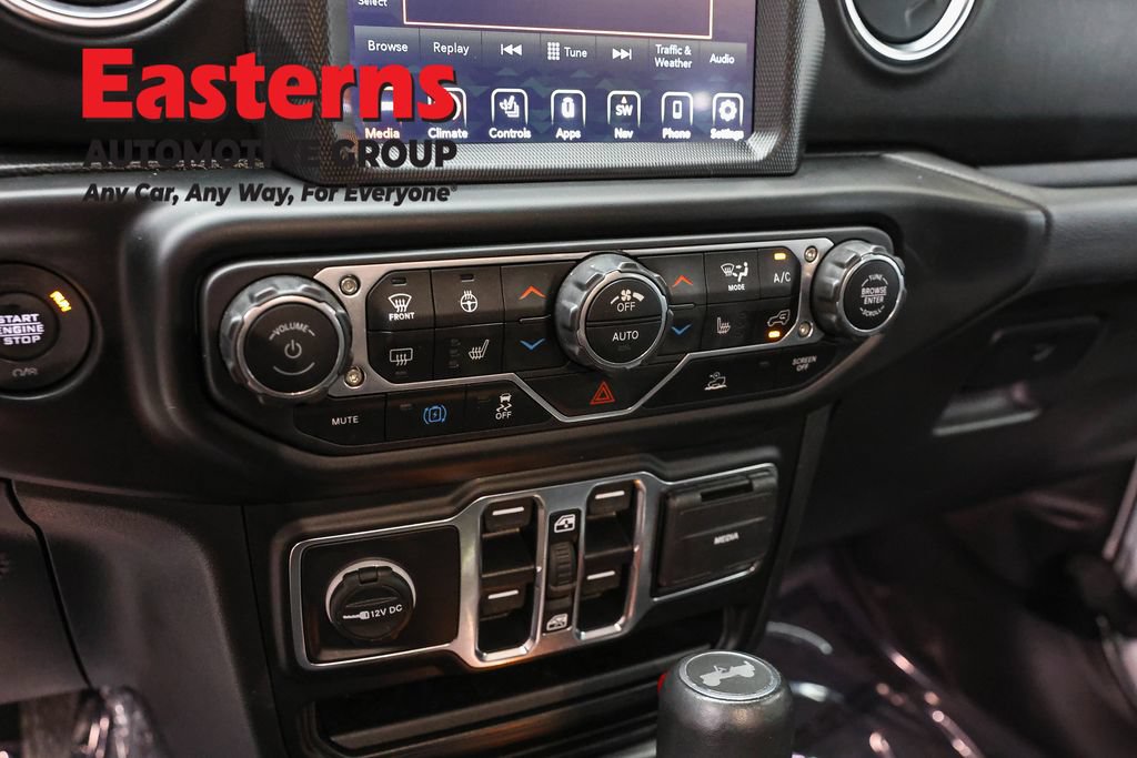 Used 2022 Jeep Wrangler Unlimited Sahara w/ Cold Weather Group AWD/4WD image 20