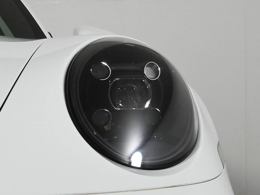 Used 2022 Porsche 911 Carrera 4 GTS image 11