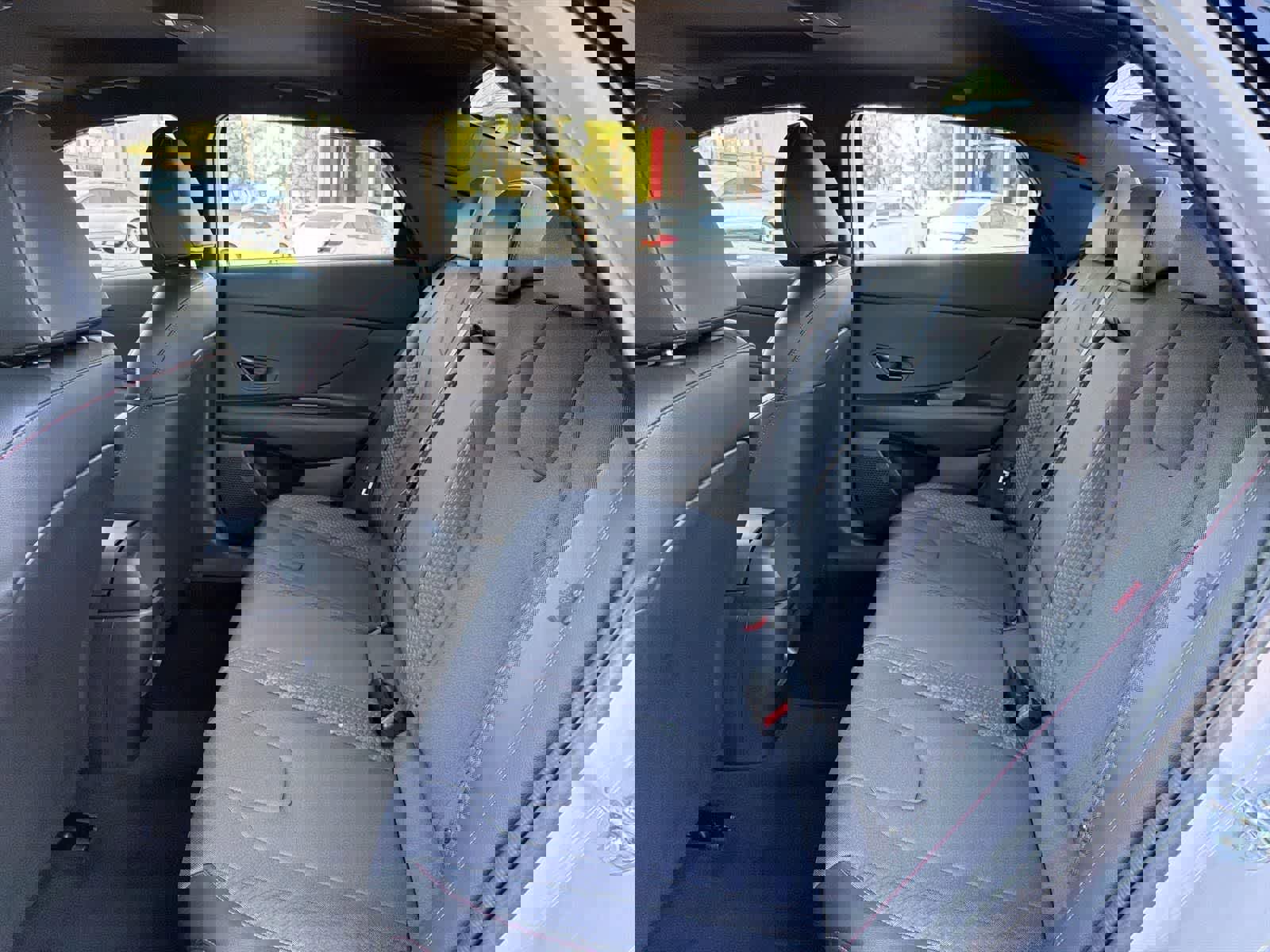 Certified 2025 Hyundai Elantra N Line image 30