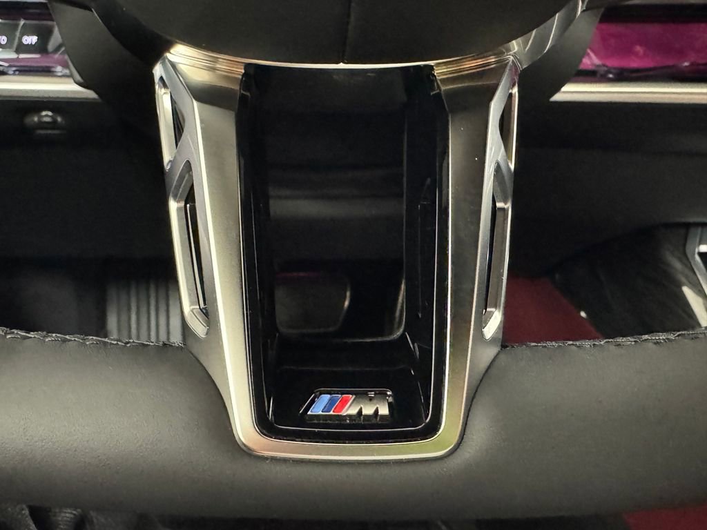 Used 2025 BMW 740i xDrive image 26