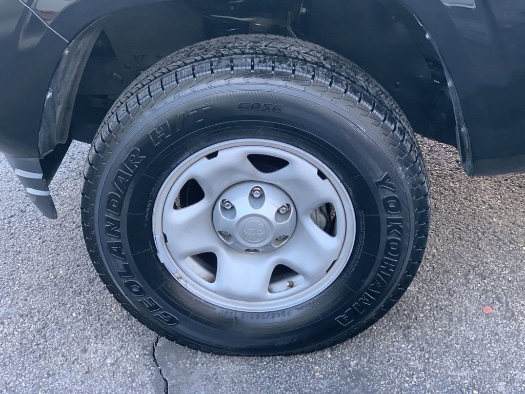 Used 2021 Toyota Tacoma SR image 31