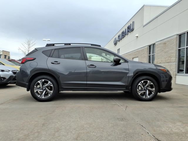 Used 2024 Subaru Crosstrek 2.0i Premium AWD/4WD image 2