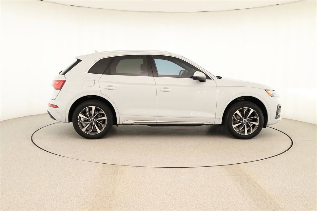 Used 2021 Audi Q5 2.0T Premium w/ Convenience Package image 8