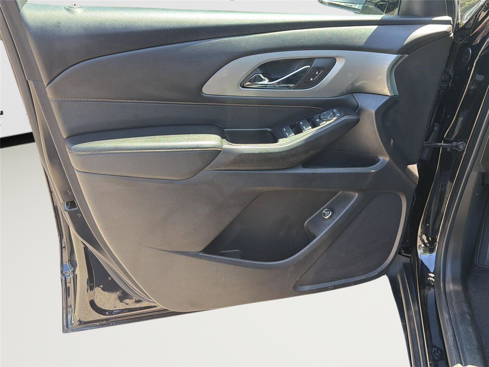 Used 2019 Chevrolet Traverse LT AWD/4WD image 9