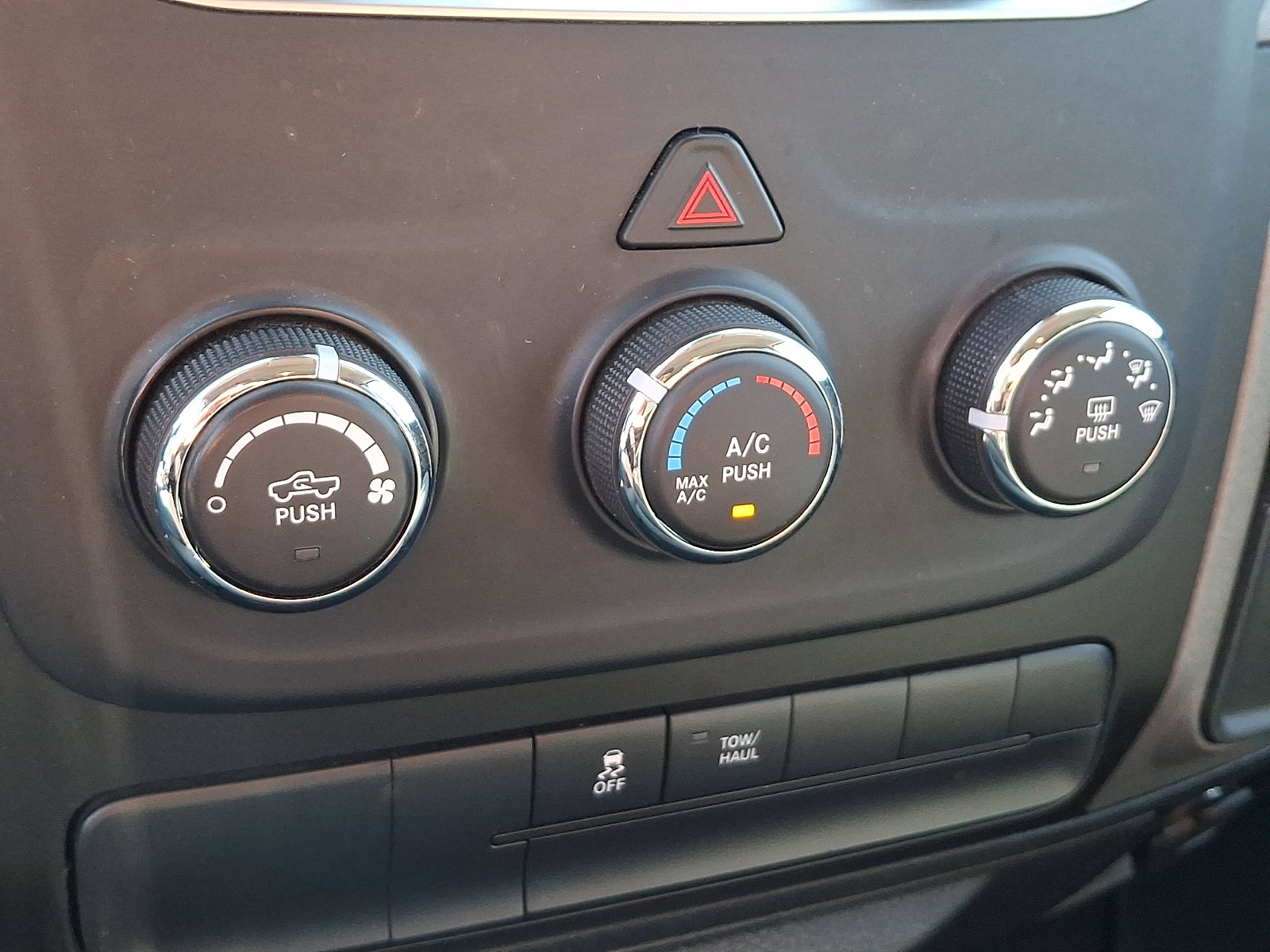 Used 2019 RAM 1500 Express image 15