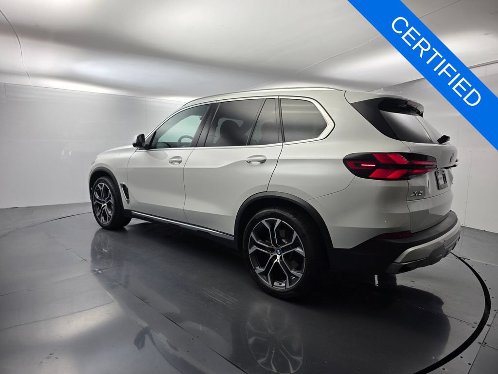 Used 2025 BMW X5 sDrive40i w/ Parking Assistance Package RWD image 6