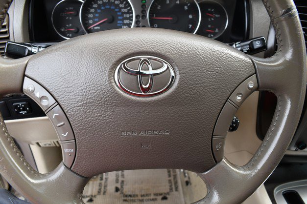 Used 2005 Toyota Land Cruiser image 31