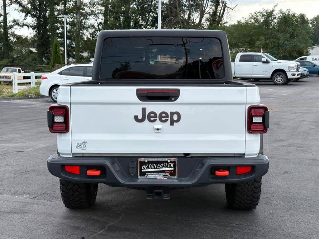 Used 2024 Jeep Gladiator Mojave w/ Technology Group AWD/4WD image 29