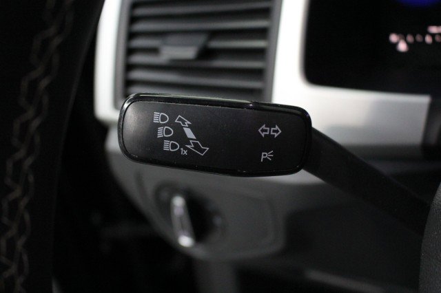 Used 2022 Volkswagen Atlas Cross Sport SE image 14