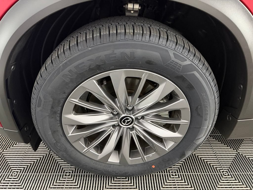 Used 2024 MAZDA CX-90 Plug-In Hybrid w/ Preferred AWD/4WD image 10