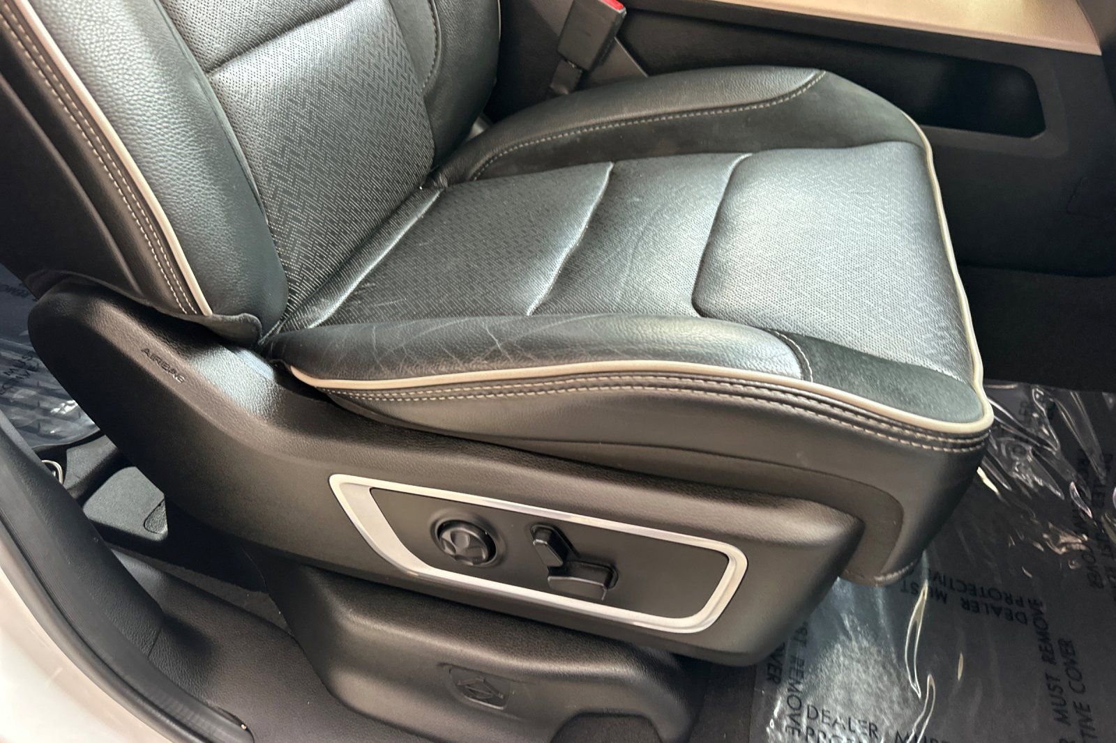 Used 2019 RAM 1500 Laramie RWD image 22