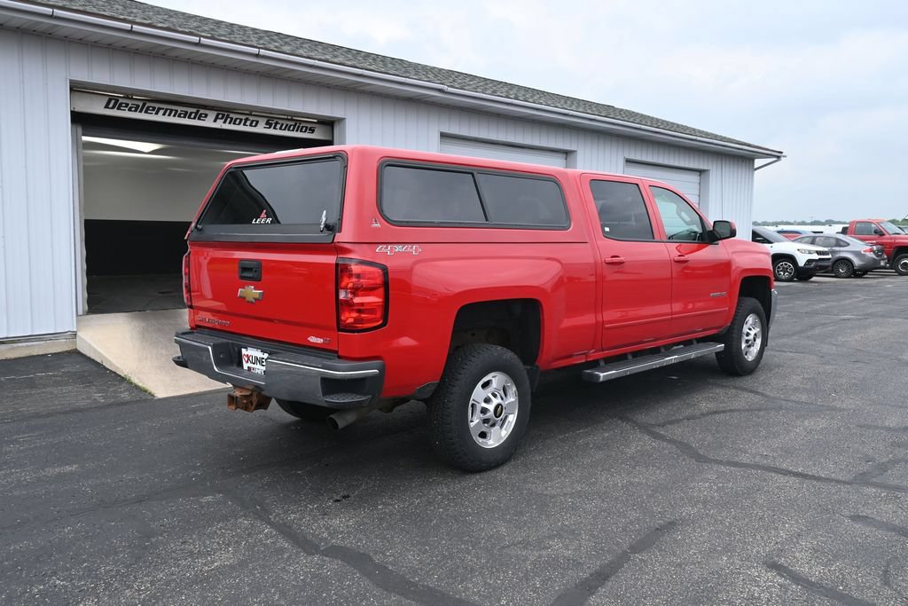 Used 2015 Chevrolet Silverado 2500 LT w/ LT Convenience Package AWD/4WD image 4