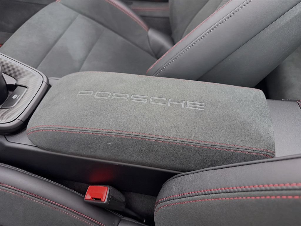Used 2026 Porsche 911 Targa 4 GTS AWD/4WD image 19