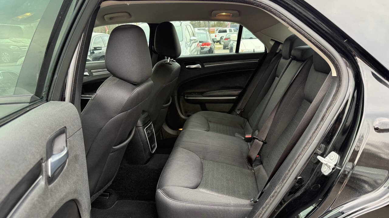 Used 2021 Chrysler 300 Touring w/ Sport Appearance Package image 13