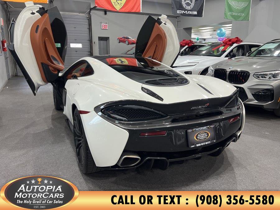 Used 2017 McLaren 570S RWD image 4