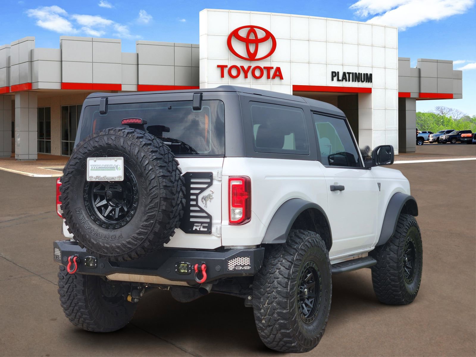 Used 2023 Ford Bronco 2-Door w/ Sasquatch Package AWD/4WD image 4