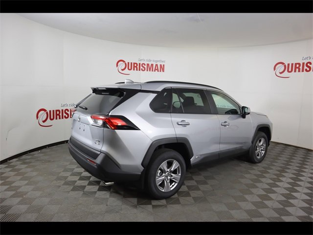 Used 2025 Toyota RAV4 XLE w/ Convenience Package image 11