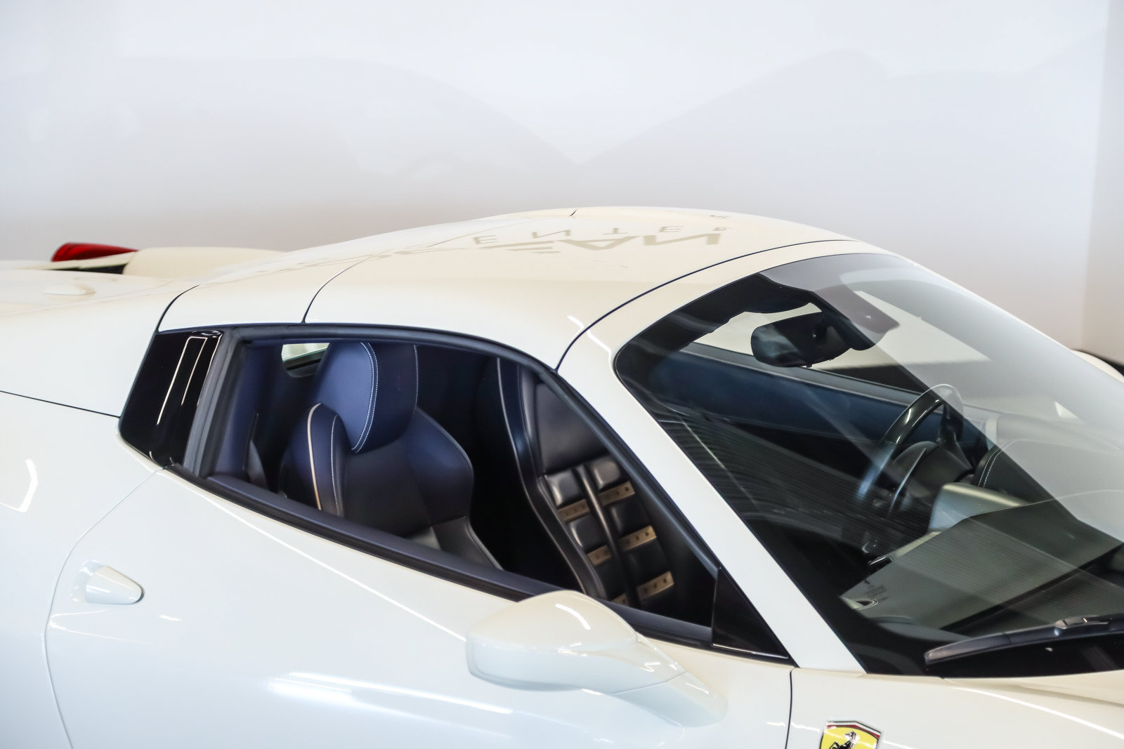 Used 2015 Ferrari 458 Spider RWD image 33