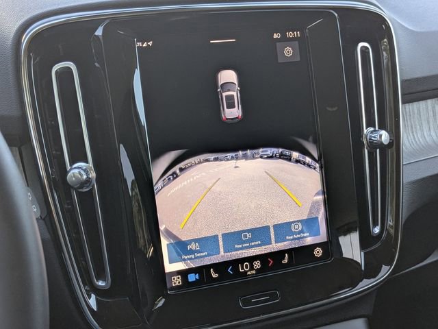 Certified 2024 Volvo XC40 B5 Core image 27