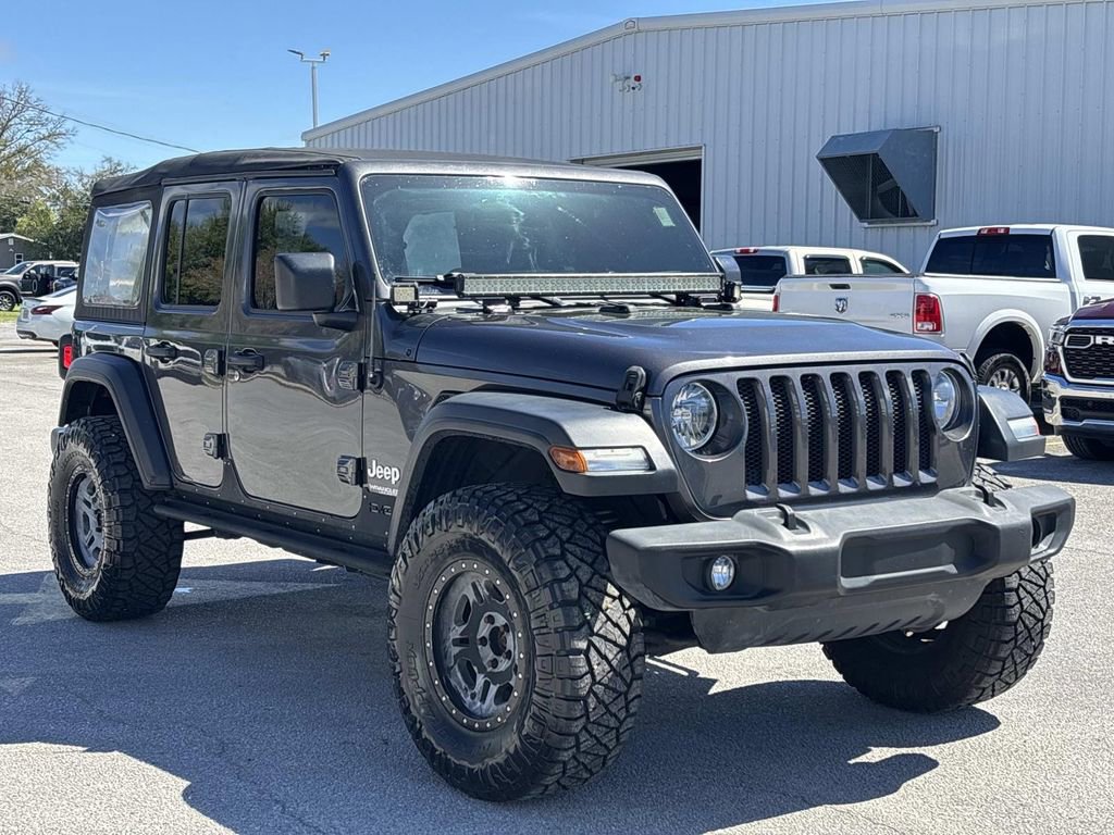 Used 2018 Jeep Wrangler Unlimited Sport image 6