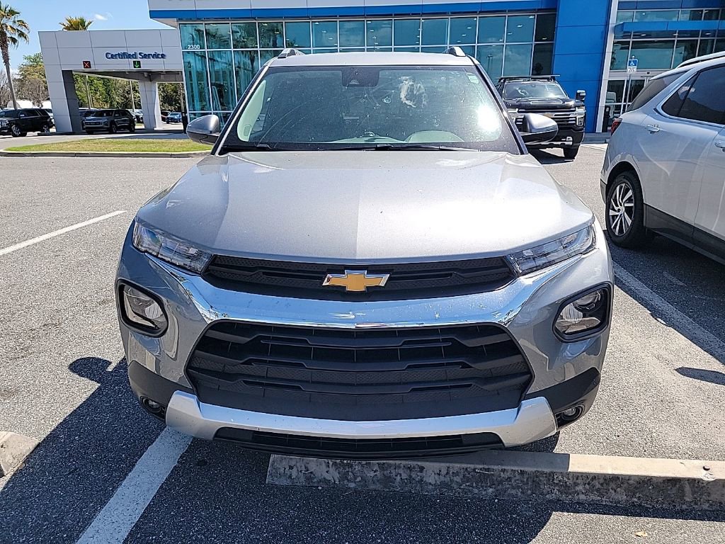 Used 2023 Chevrolet TrailBlazer LT image 2