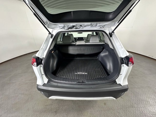 Used 2022 Toyota Corolla Cross LE image 13