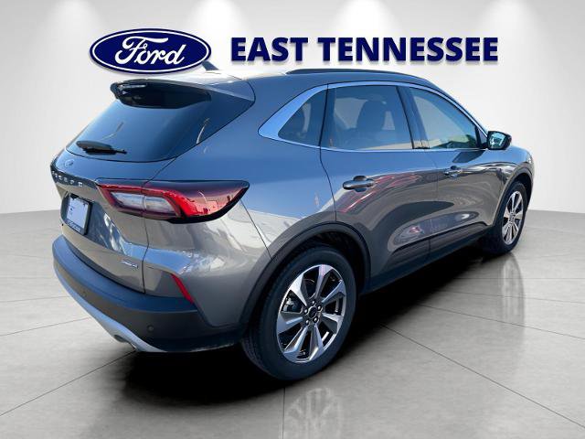 Certified 2025 Ford Escape Platinum w/ Premium Technology Package image 3