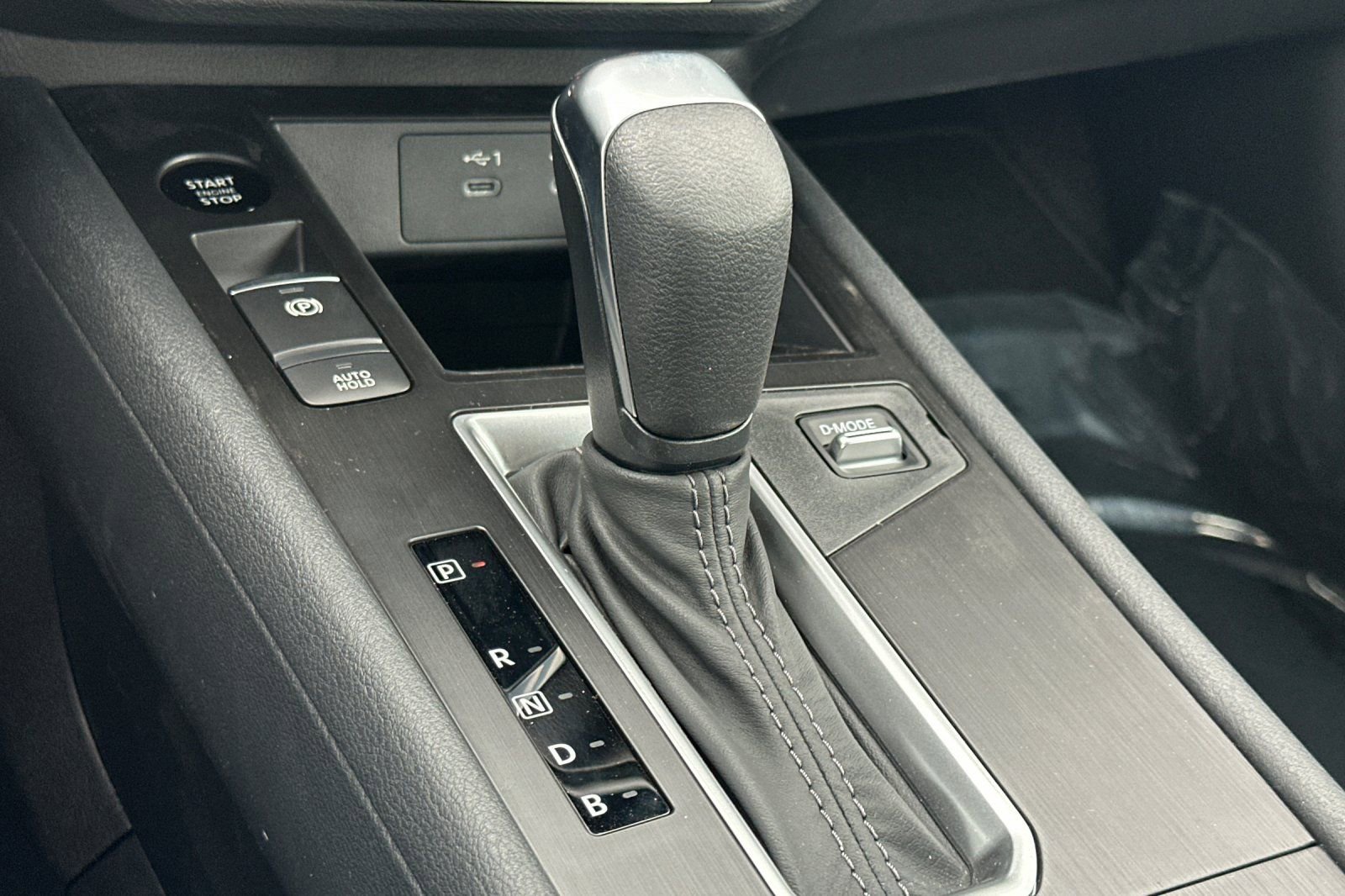 New 2026 Nissan Kicks S image 24