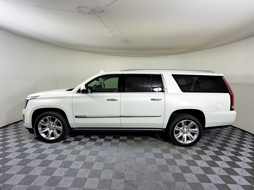 Used 2019 Cadillac Escalade ESV Premium Luxury AWD/4WD image 2