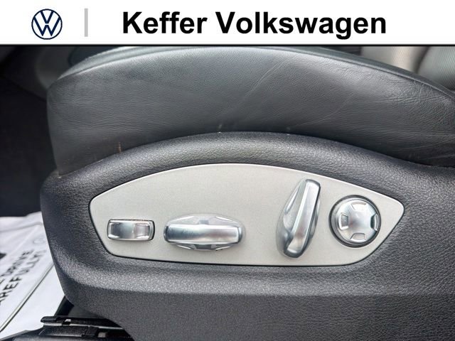 Used 2022 Porsche Macan S AWD/4WD image 13