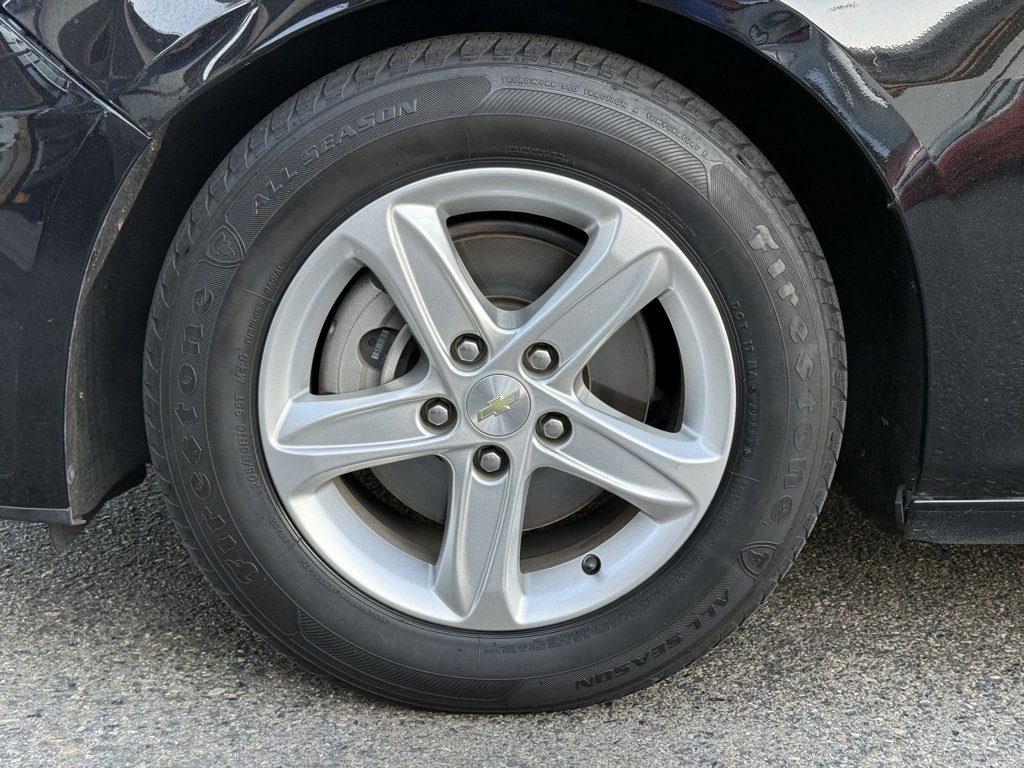 Used 2020 Chevrolet Malibu LS image 13