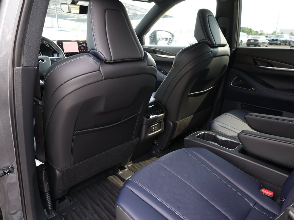 Certified 2026 INFINITI QX60 Sport w/ Dark Cargo Package AWD/4WD image 19