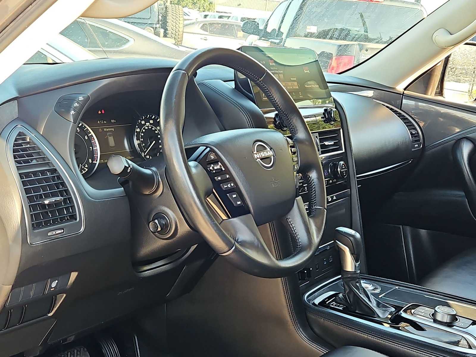 Used 2022 Nissan Armada SV w/ Cargo Package RWD image 2