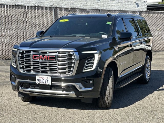 Used 2025 GMC Yukon XL Denali image 8