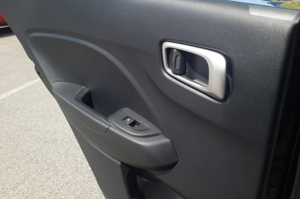 New 2026 Hyundai Venue SEL FWD image 17