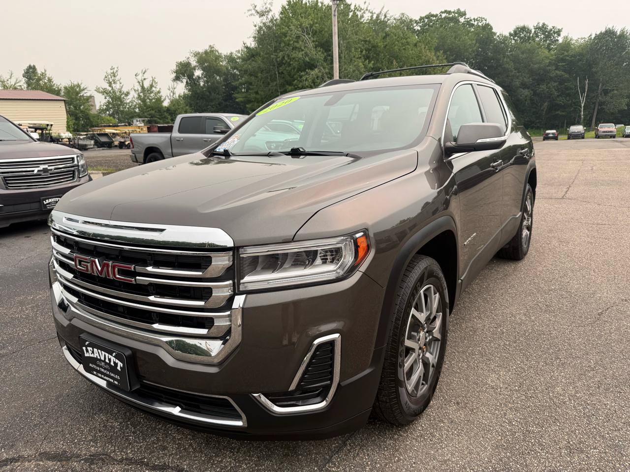 Used 2020 GMC Acadia SLE w/ Driver Convenience Package AWD/4WD image 2