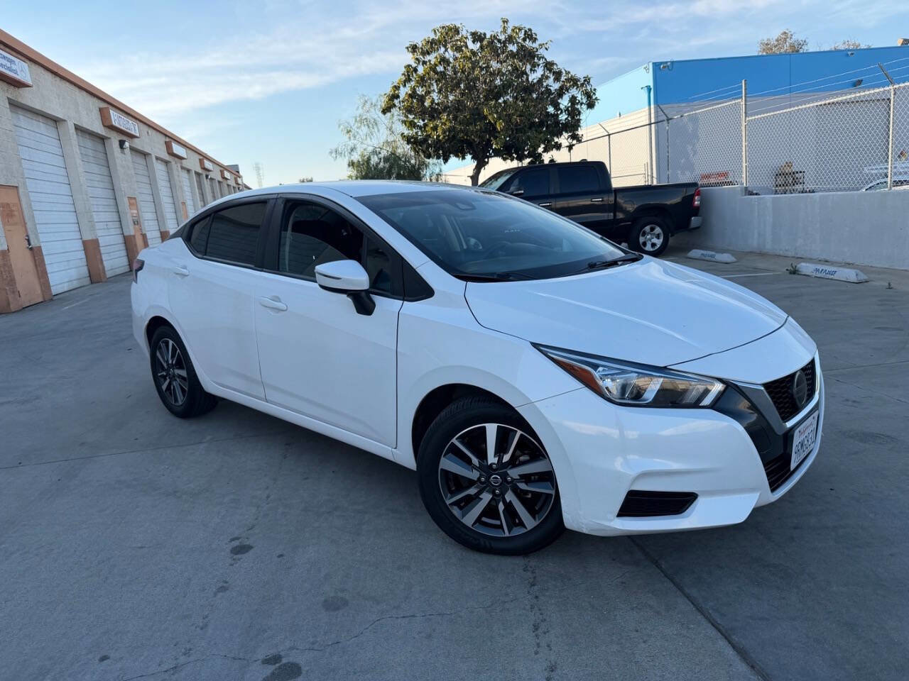 Used 2021 Nissan Versa SV image 5