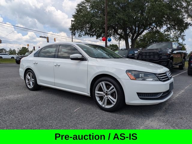 Used 2014 Volkswagen Passat 1.8T Sport FWD image 2