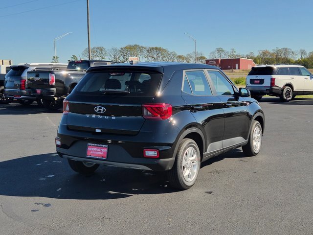 New 2026 Hyundai Venue SE image 25