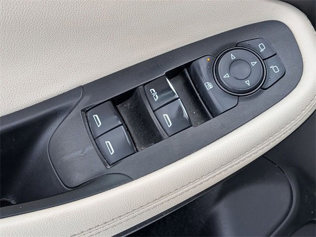 Used 2021 Buick Encore GX Select image 15