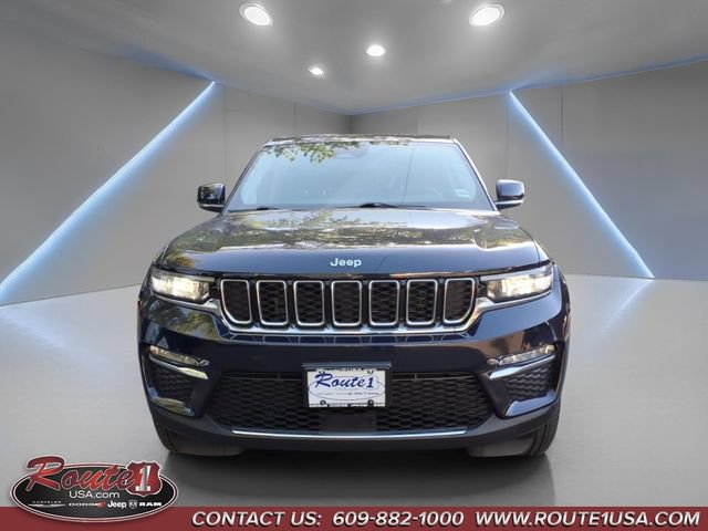 Used 2023 Jeep Grand Cherokee Limited AWD/4WD image 9