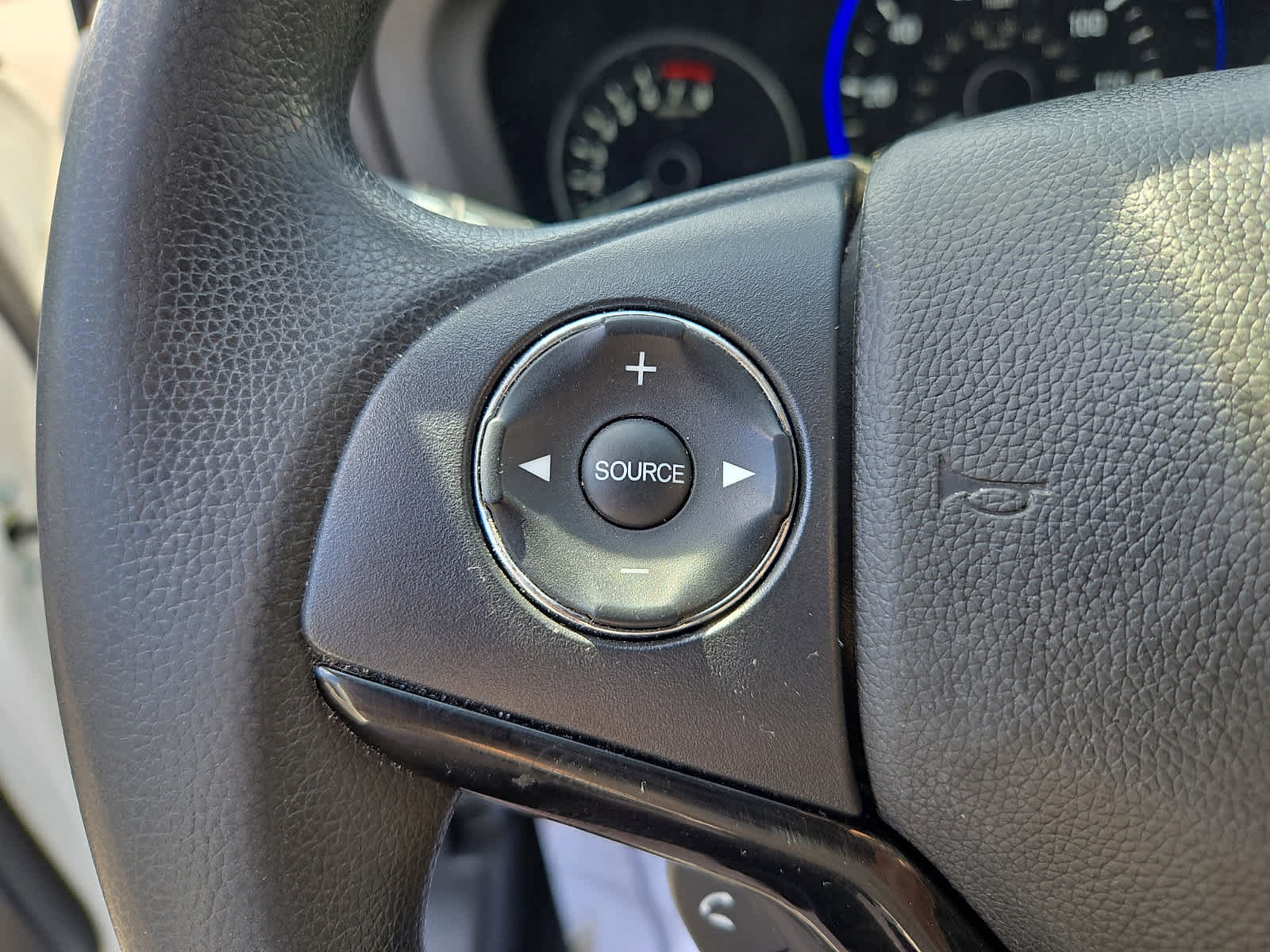 Certified 2022 Honda HR-V LX image 21