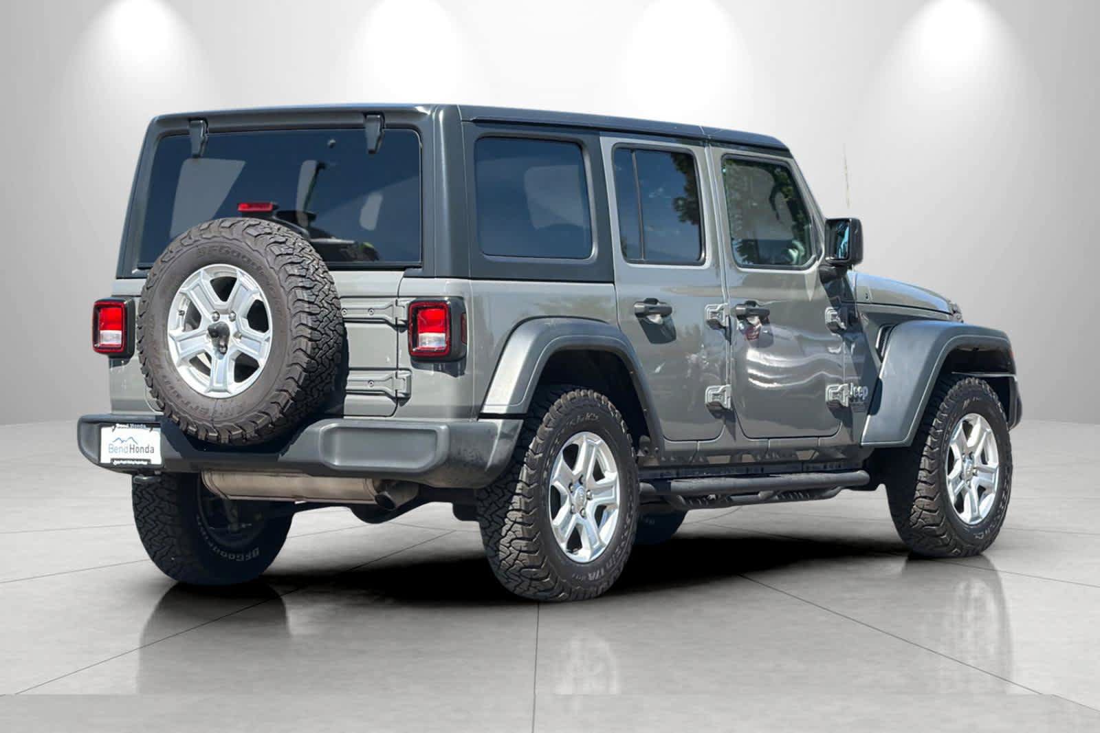 Used 2020 Jeep Wrangler Unlimited Sport S AWD/4WD image 2