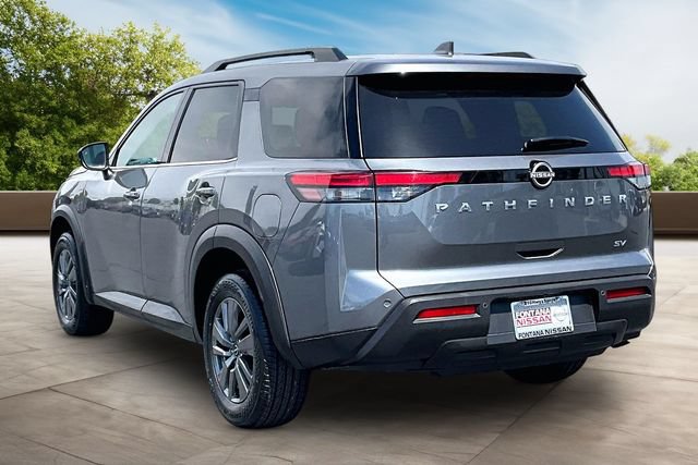 Certified 2024 Nissan Pathfinder SV FWD image 4