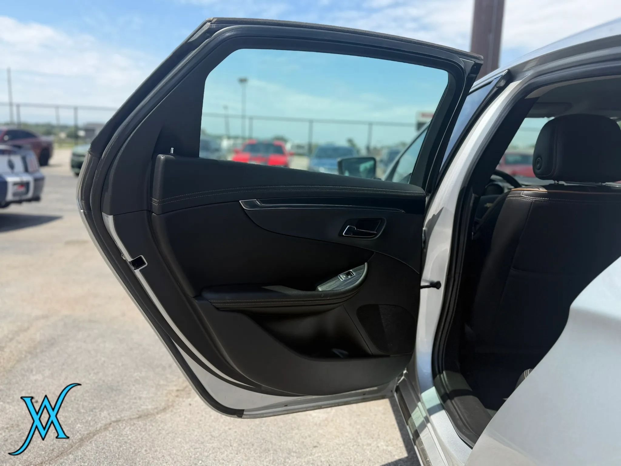 Used 2019 Chevrolet Impala Premier FWD image 14