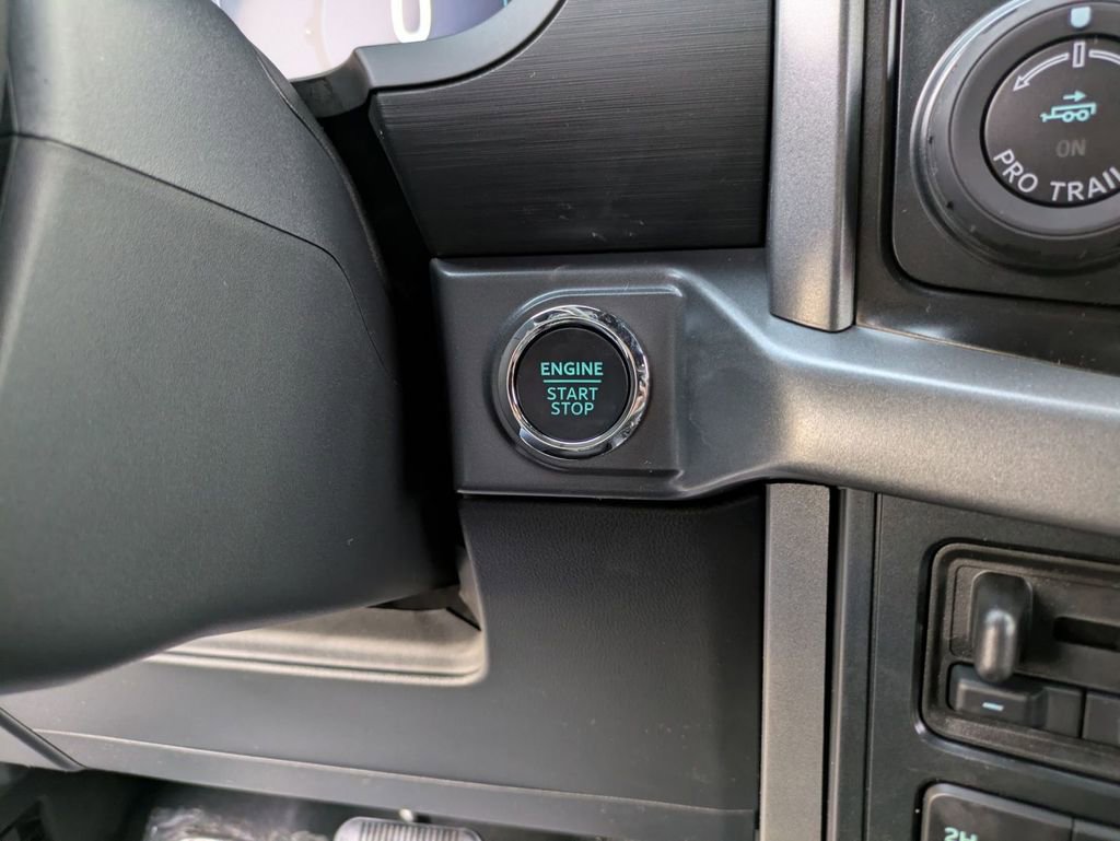 New 2026 Ford F150 XLT w/ Equipment Group 302A MID image 39