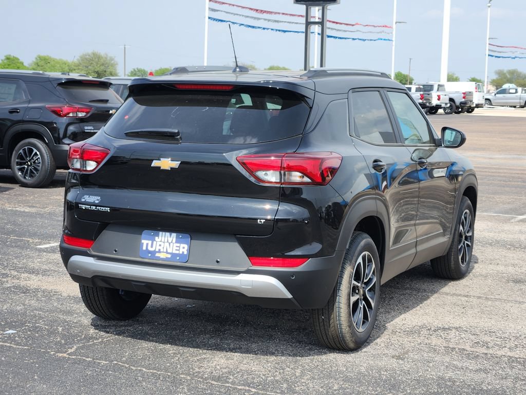 New 2026 Chevrolet TrailBlazer LT w/ Convenience Package FWD image 4